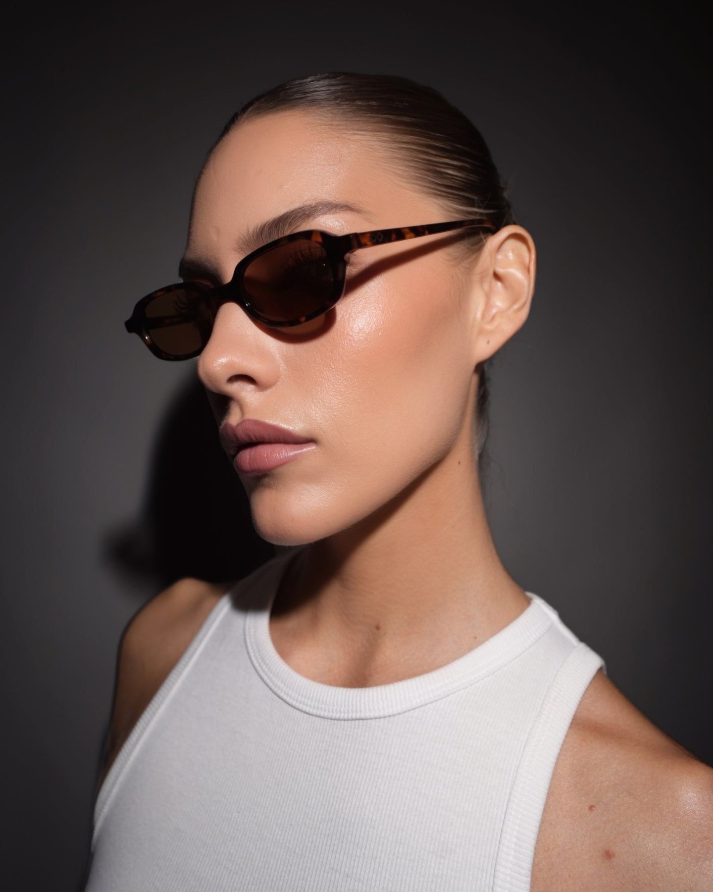 Get Women’s Sunglasses in Tortoise Colour – Shop Online in USA, UK, Canada & United Arab Emirates